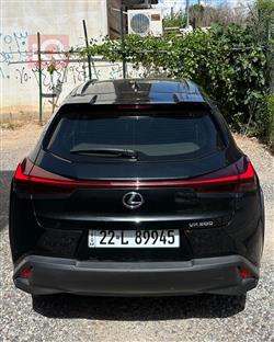 لێکزس UX